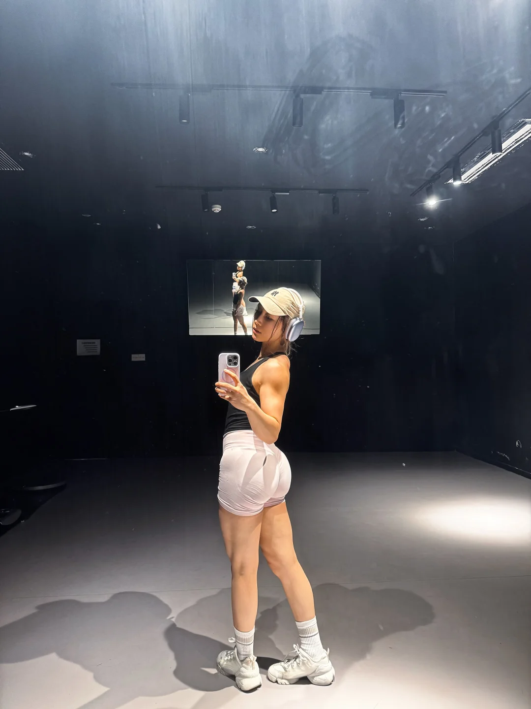 54kg自由女教练上线