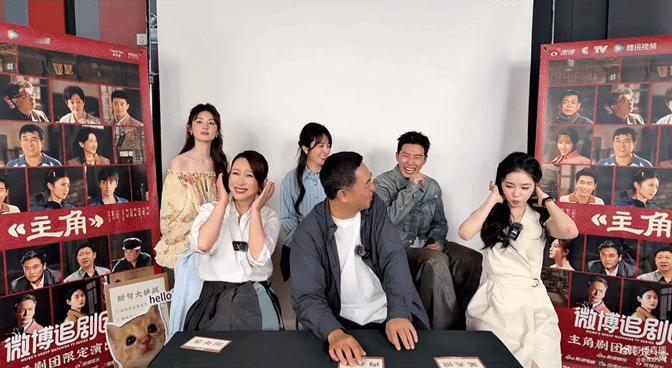 窦骁反差萌直接拉满，正经外表下藏着搞笑灵魂，一段起床铃笑到停不下来。 ​​​