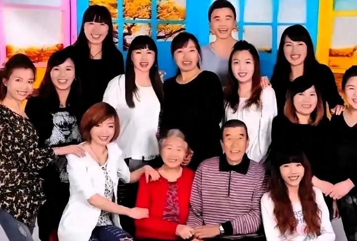 山西一村民，连生11胎全是女儿，村里人私下叫他“绝户头”。1996年，47岁的妻