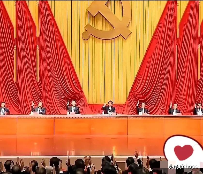 “除恶务尽”这四个字一出来，多少暗藏私心的人得彻夜难眠！

  以前说“严查”，