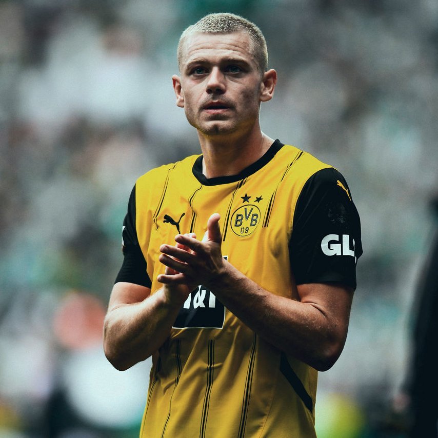 天空体育：多特蒙德右后卫瑞尔森与巴塞罗那联系在一起！ 之所以产生这种兴趣，是因为