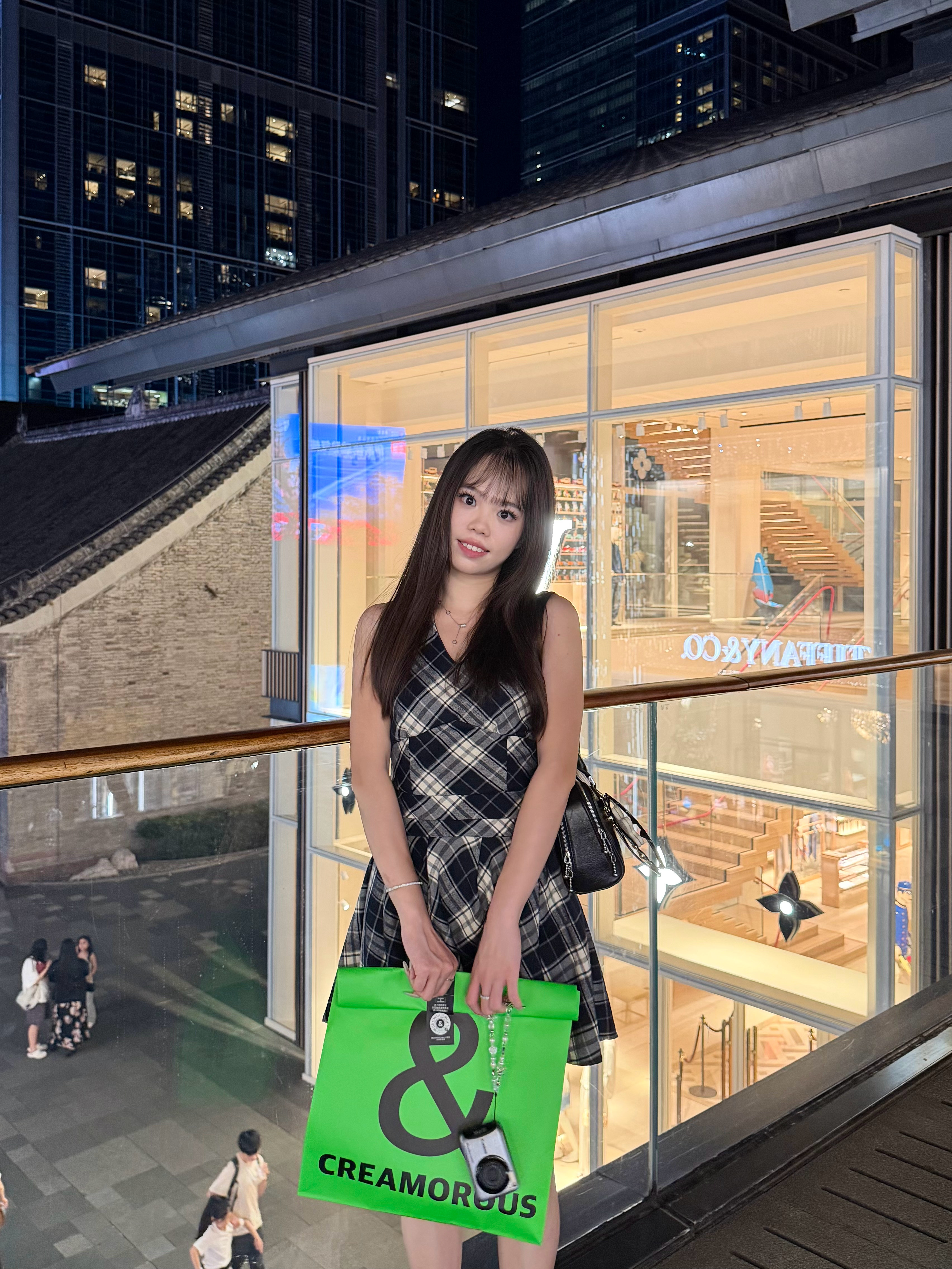 他带你逛过街看过戏  给你买礼物在太古里 成都·成都太古里