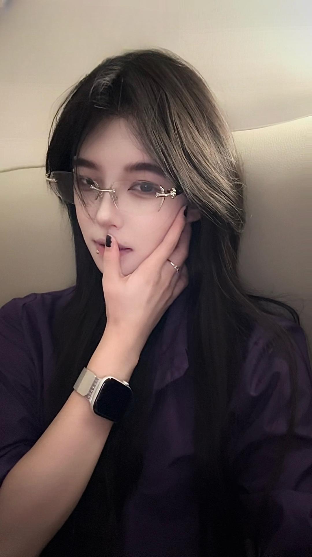 提问:冰块放哪里最爽呢？