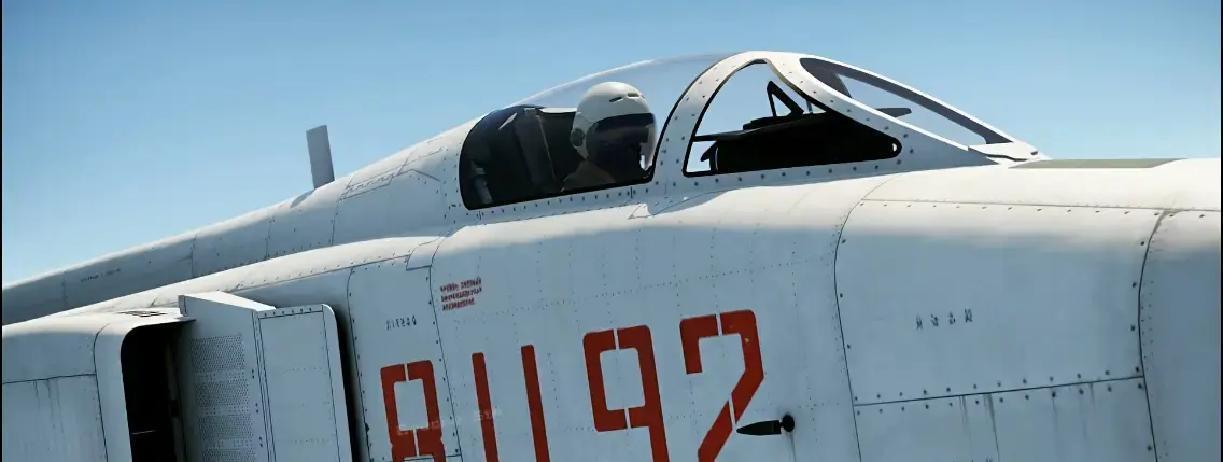 2026年，战机穿越时空，王伟烈士儿子竟直击2001年父子诀别，那一刻蓝天永别痛