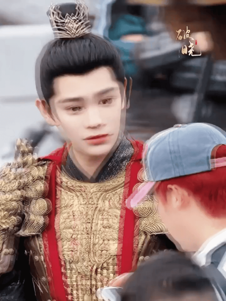 王星越丁禹兮李昀锐今年上桌了 知道了丁禹兮上桌了🤗《南部档案》刚正式开机，小丁