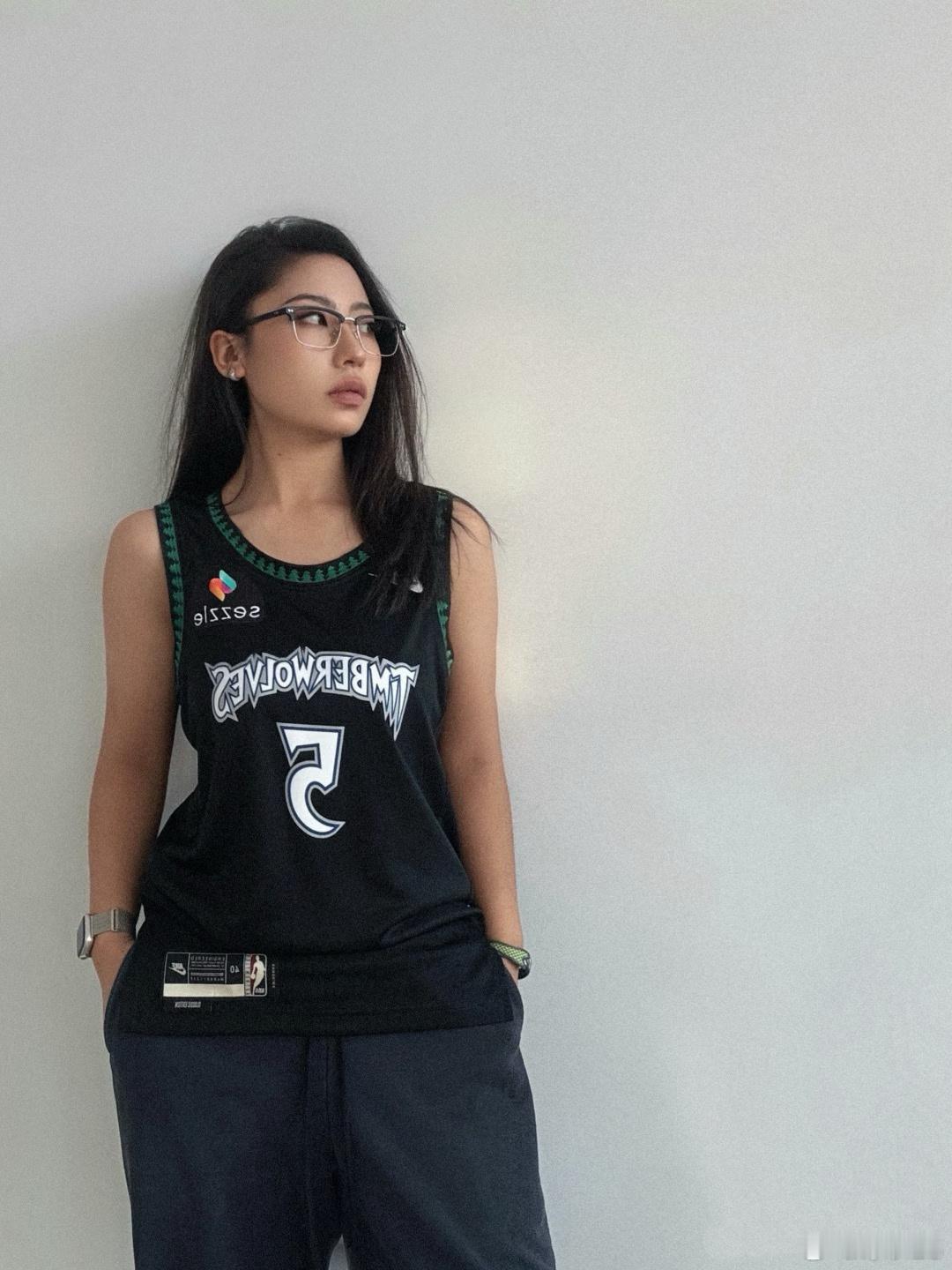 勇士旧将迪文琴佐关键发挥，对手主力缺席，要素拉满