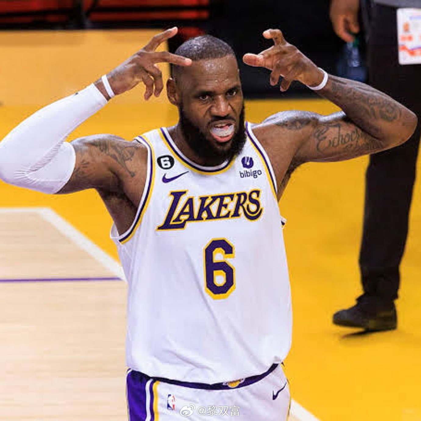 NBACrazyStats数据，跟詹姆斯同队或交过手的球员数量，占NBA史上球员