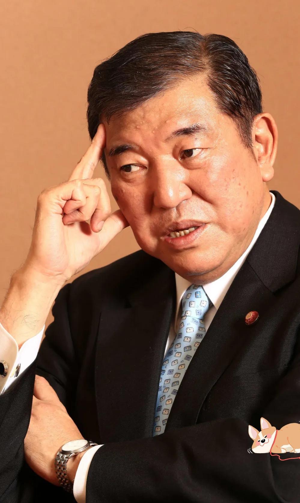 破防了！日本前防卫大臣怒了！日本前防卫大臣石破茂近几日发声了，他警告日本不要再幻