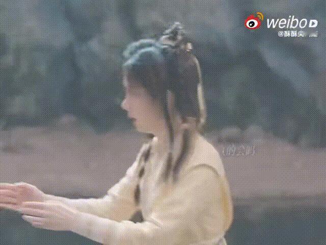 谭松韵肖瑶办事儿您就操心吧 没看剧之前我真的想象不到，魔丸居然可以这么可爱！把万