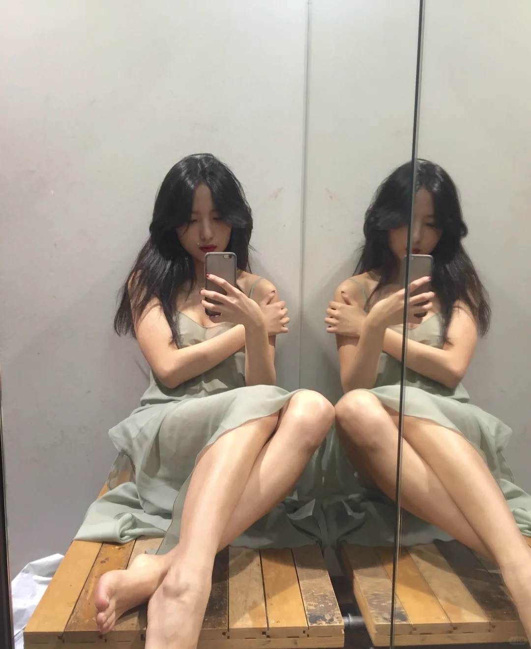 当时流行的莫兰迪色