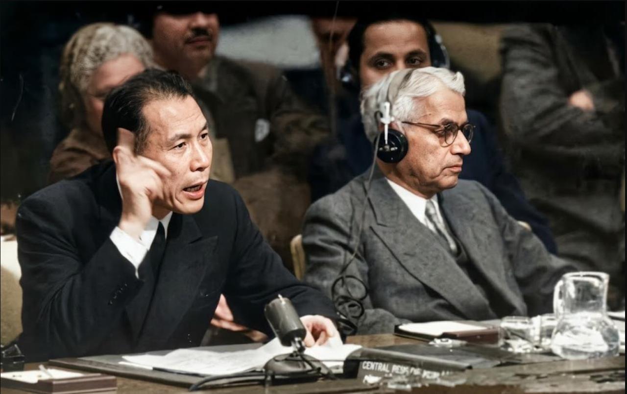 1950年11月，伍修权将军作为中华人民共和国首位出席联合国会议的代表团团长（大