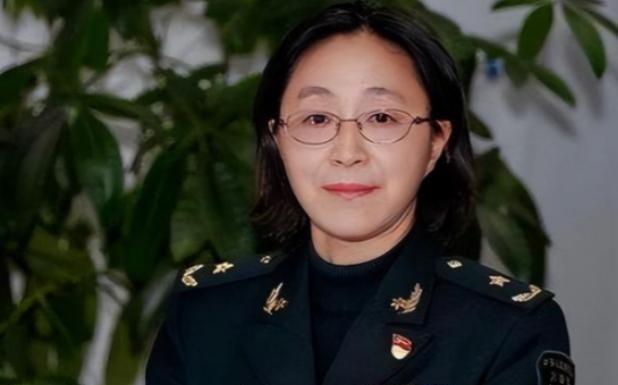 1987年，祝学军在研发东风—17时，发现导弹在飞行中，极易遭到外部干扰，所有人