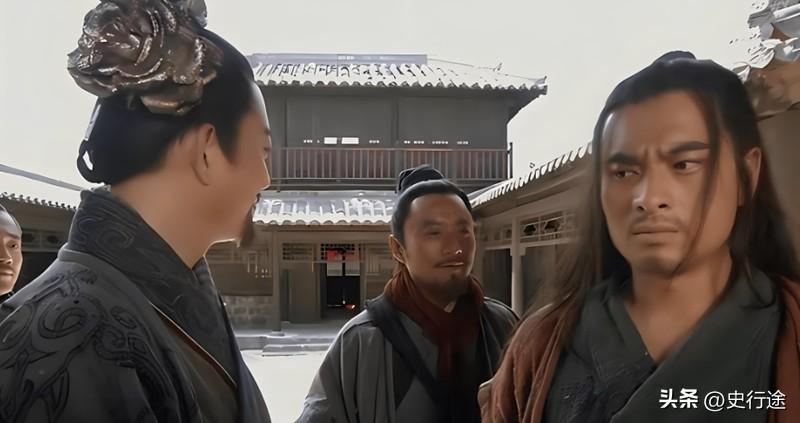 很多人问：武松强烈反对招安，在聚义厅当众顶撞宋江，为什么不直接动手？

武松投奔