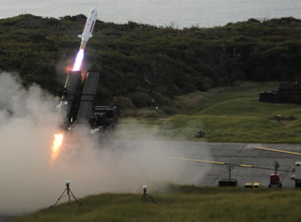 🔻本子的主要介入武器“12式改进型反舰导弹”简介。🔻这款导弹虽然叫12式改进