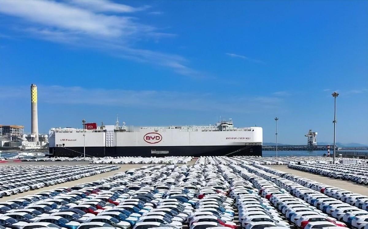 20天8轮谈判都谈不拢，中国给予反击后，欧盟却想着开辟新战线！
欧盟加征中国新能