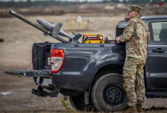 美国向中东派遣1万架Merops无人机。
美国已向中东调遣了1万架Merops拦