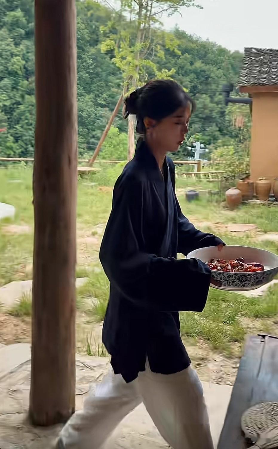 美女都隐居深山了