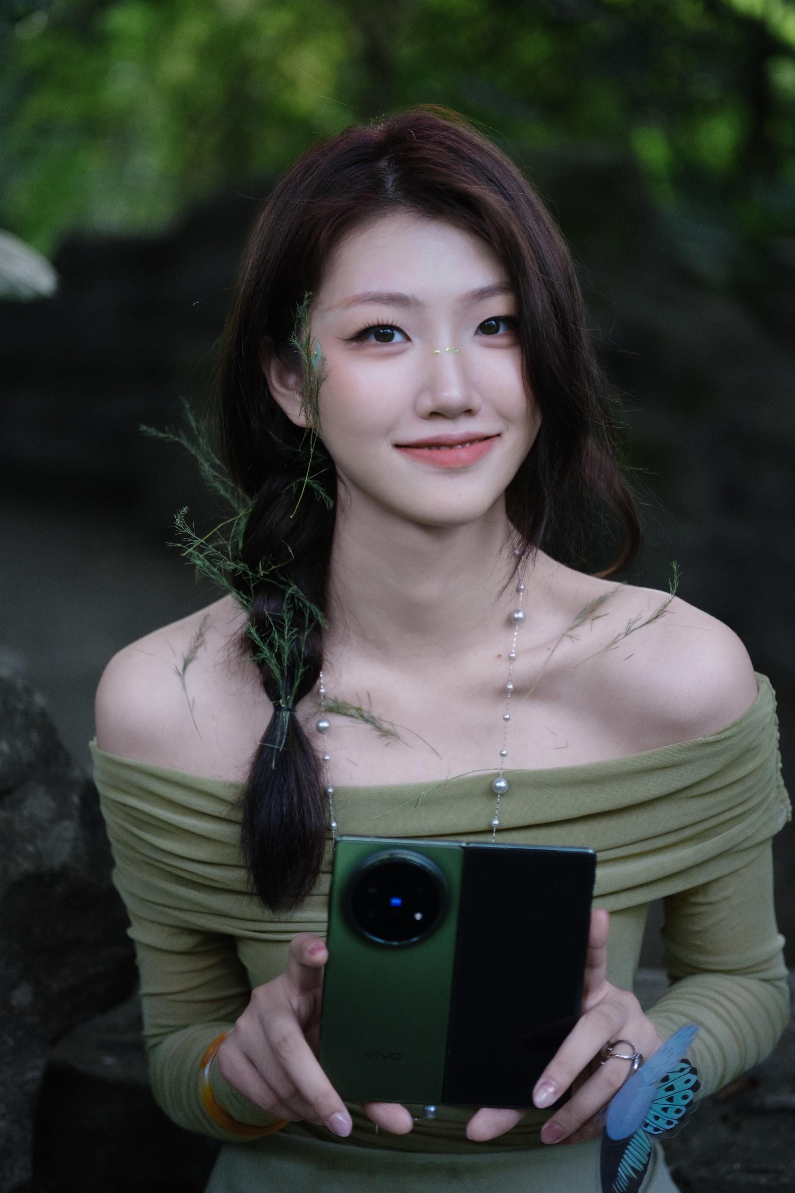 延迟发朋友圈的好处延迟发四张p了没发的前两张很喜欢，但是把手机拍糊了[泪]后两张