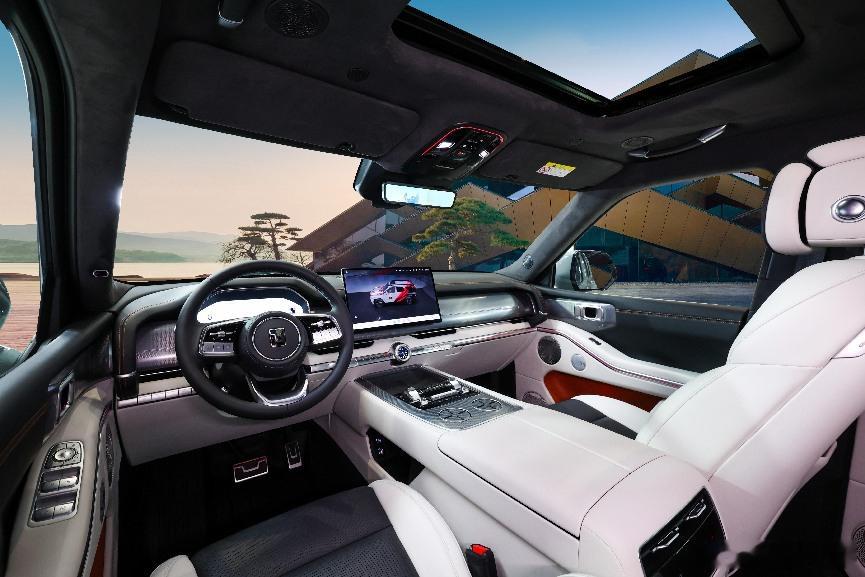 2026 年 4 月 20 日，坦克品牌旗舰车型全新坦克 700 正式上市，推出