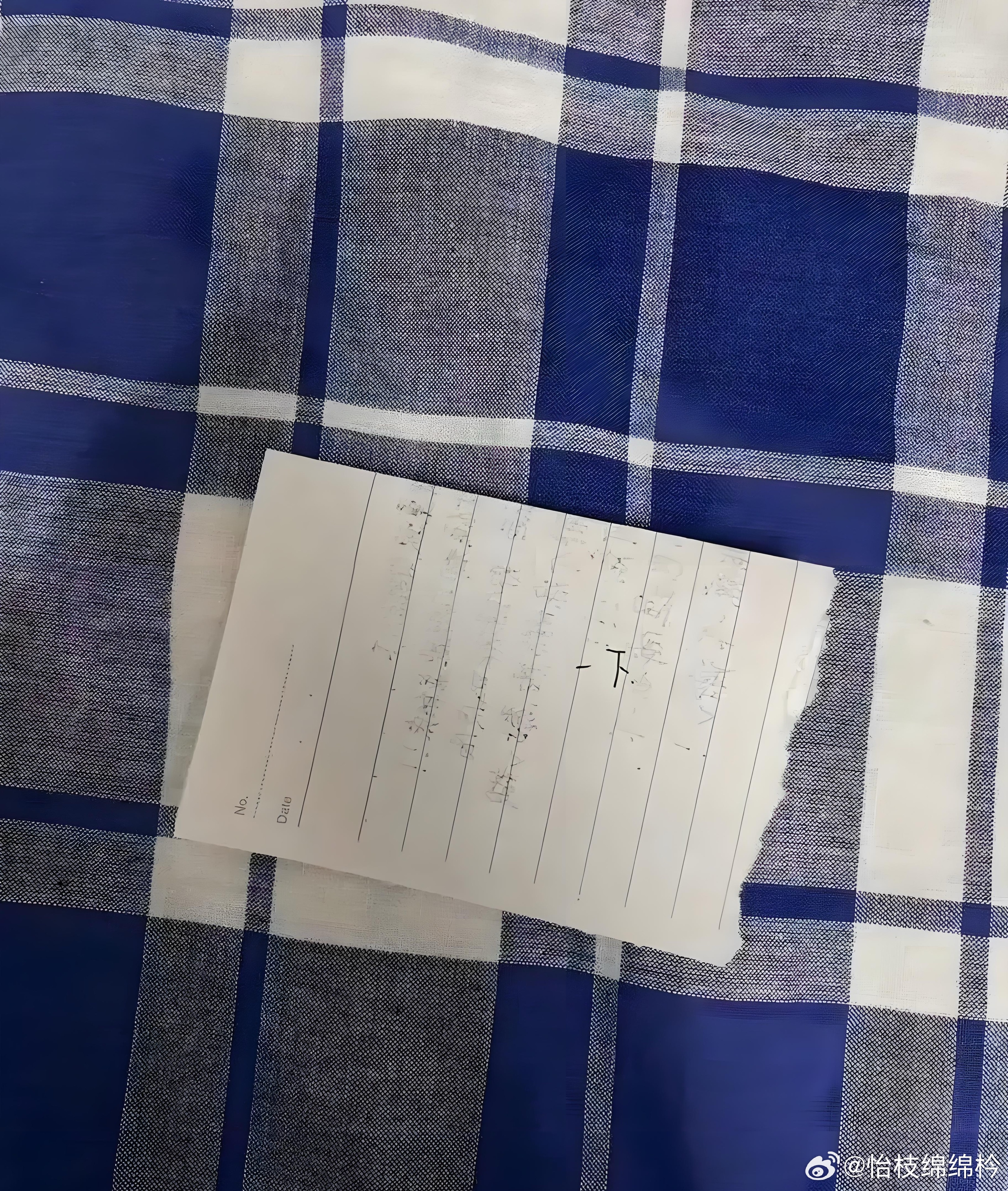 怎么办 刚到宿舍就被室友贴小纸条 