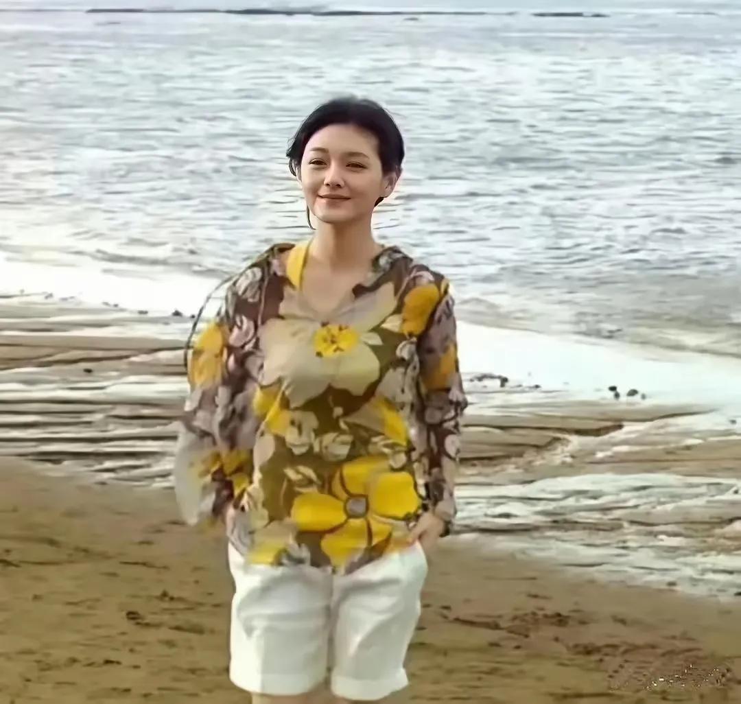 大s真是一个敢爱敢恨的人，从不在乎别人的评论，活出真的自我，哪怕前夫，前婆婆再怎
