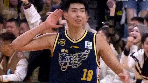 中国篮协再度重拳出击！因为在近日，中国篮协正式下发文件，核查CBA、NBL，WC