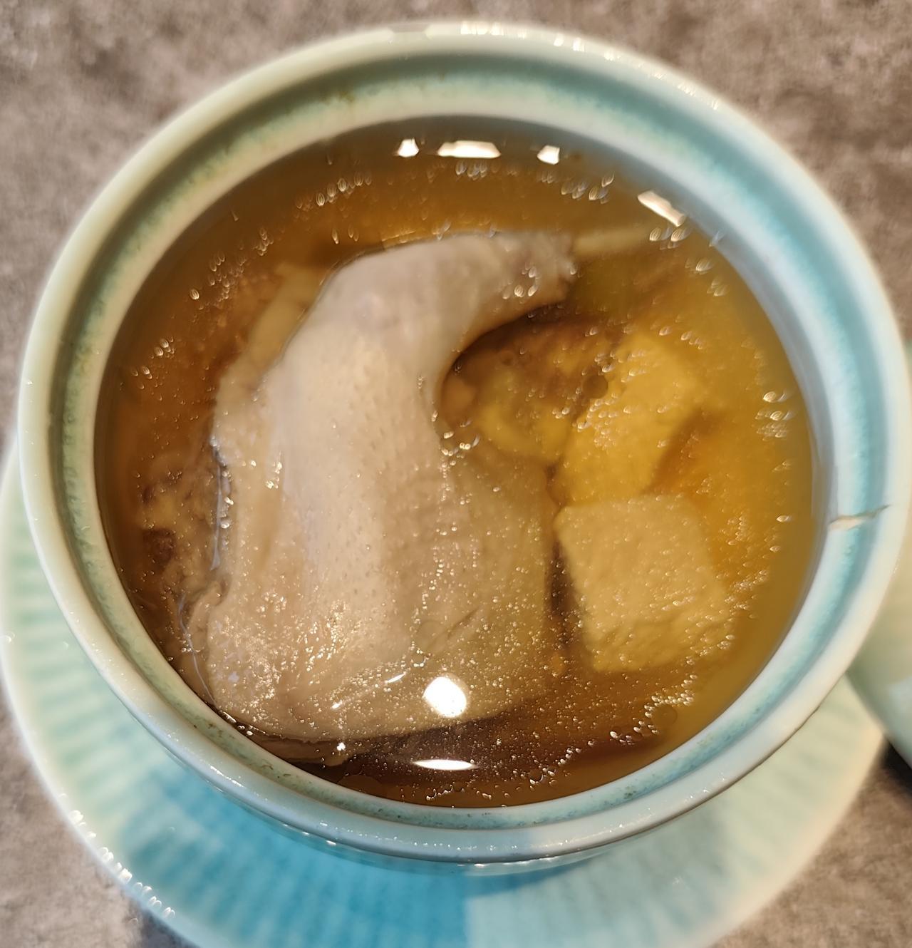 在广州得闲饮茶，就算一个人也可以去饮茶，我在黄埔区文冲这间新光饮茶，一个人可以点