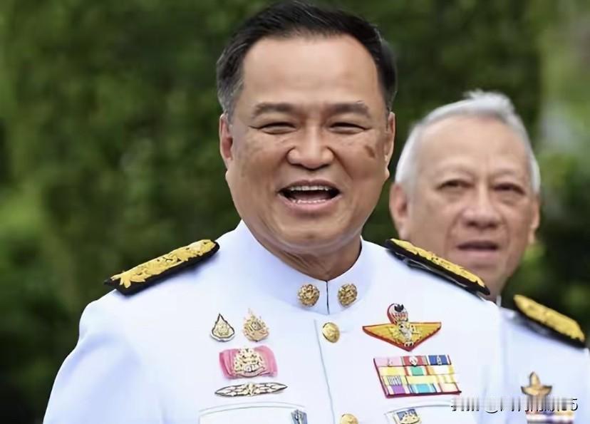 泰国战场传来缴获柬埔寨来自中国的武器装备的消息时，居心不良的人喜欢借题发挥，各种