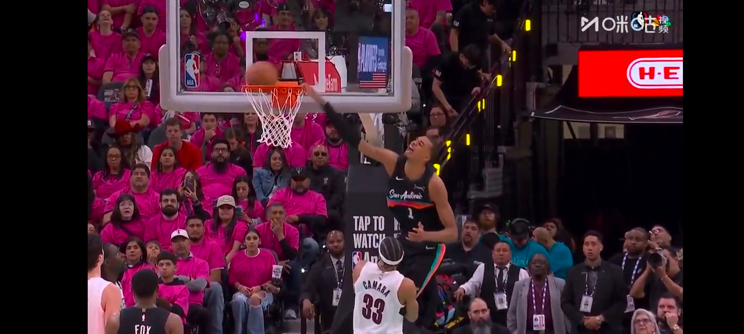 你可悠着点啊  这还是第一场季后赛 点到为止NBA