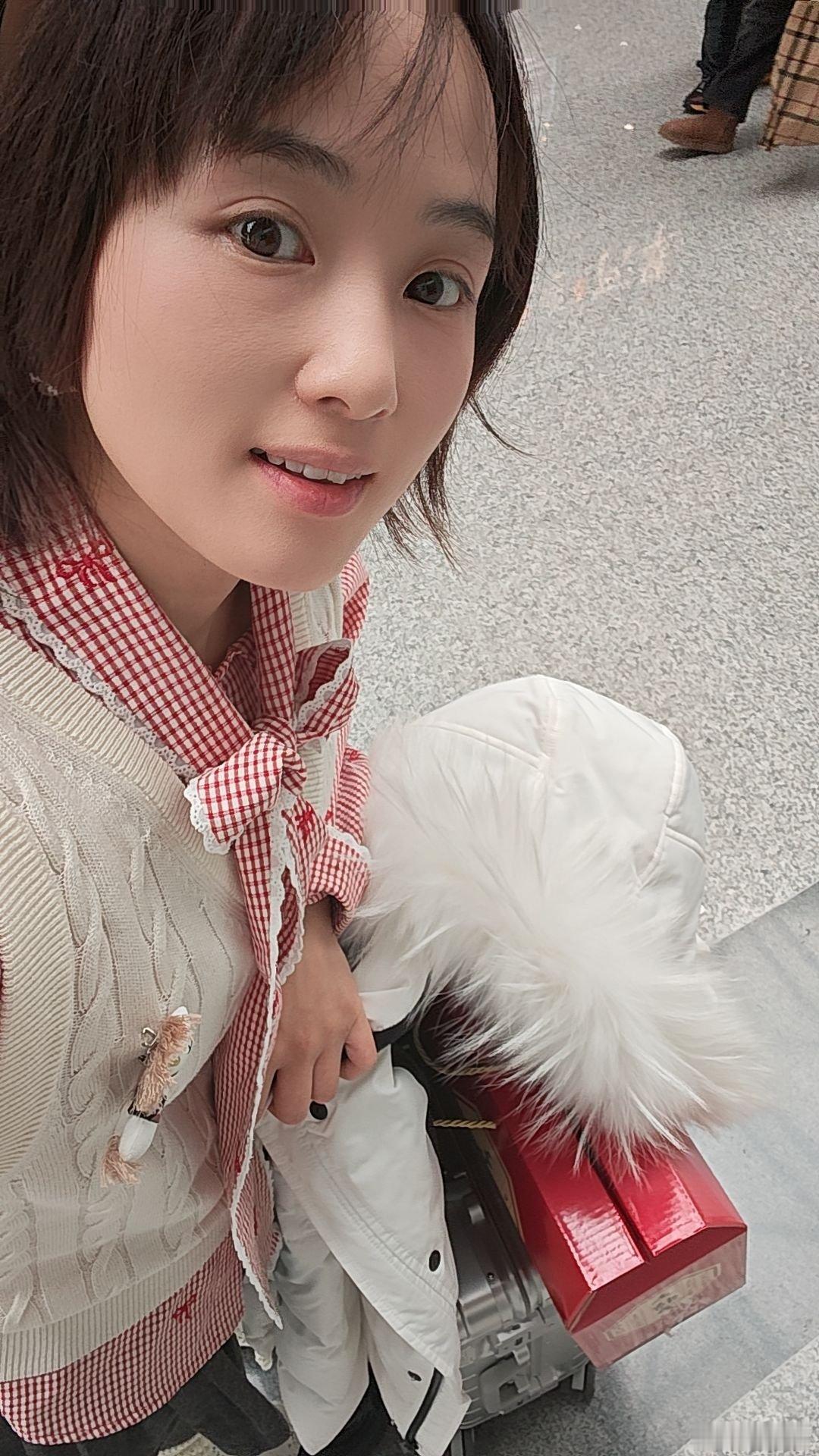 gogogo，去北京啦！没想到我们双流机场有这么好吃的牛肉面我的日常plog付卷