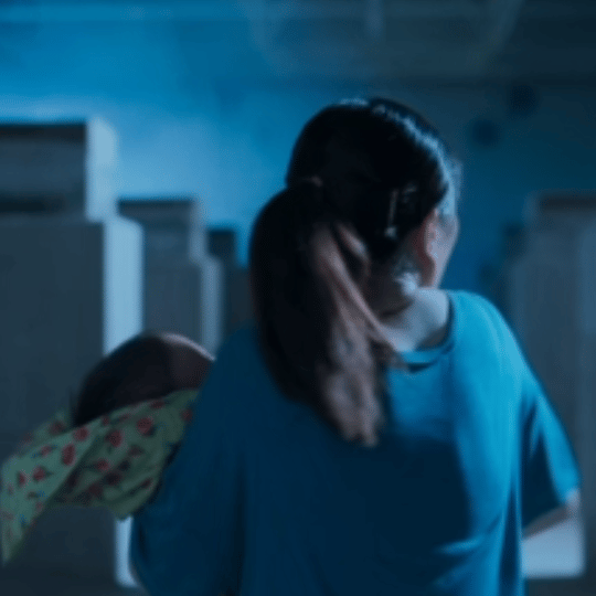 电影我的世界没有我定档⽥海蓉⾸部执导电影作品定档生活总让我们笑着说“没事”，可心