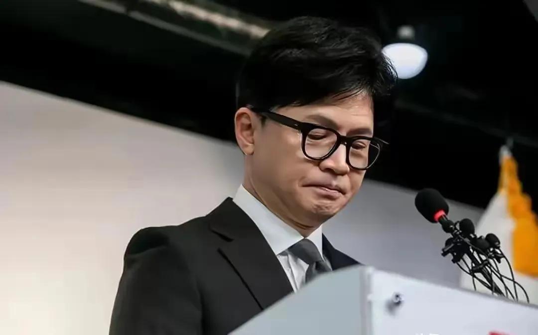 这位党首其实真的左右为难，想保尹大总统，又确实理由不够充分。

想弹劾总统，又明