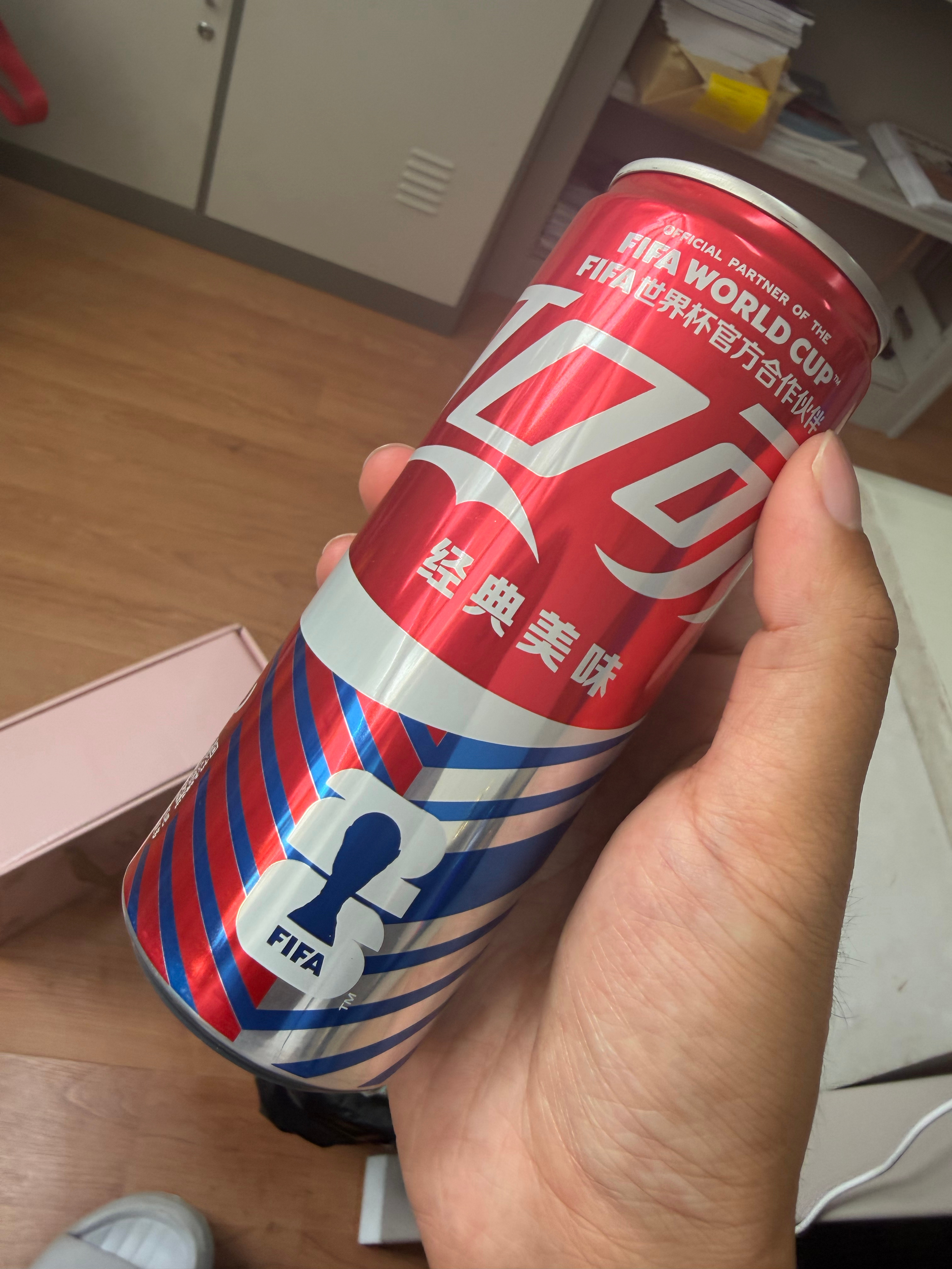 跑不动先生的日常  这破天气，一动就出一身汗跑步把汗出透了，反而会爽一点跑完吃根
