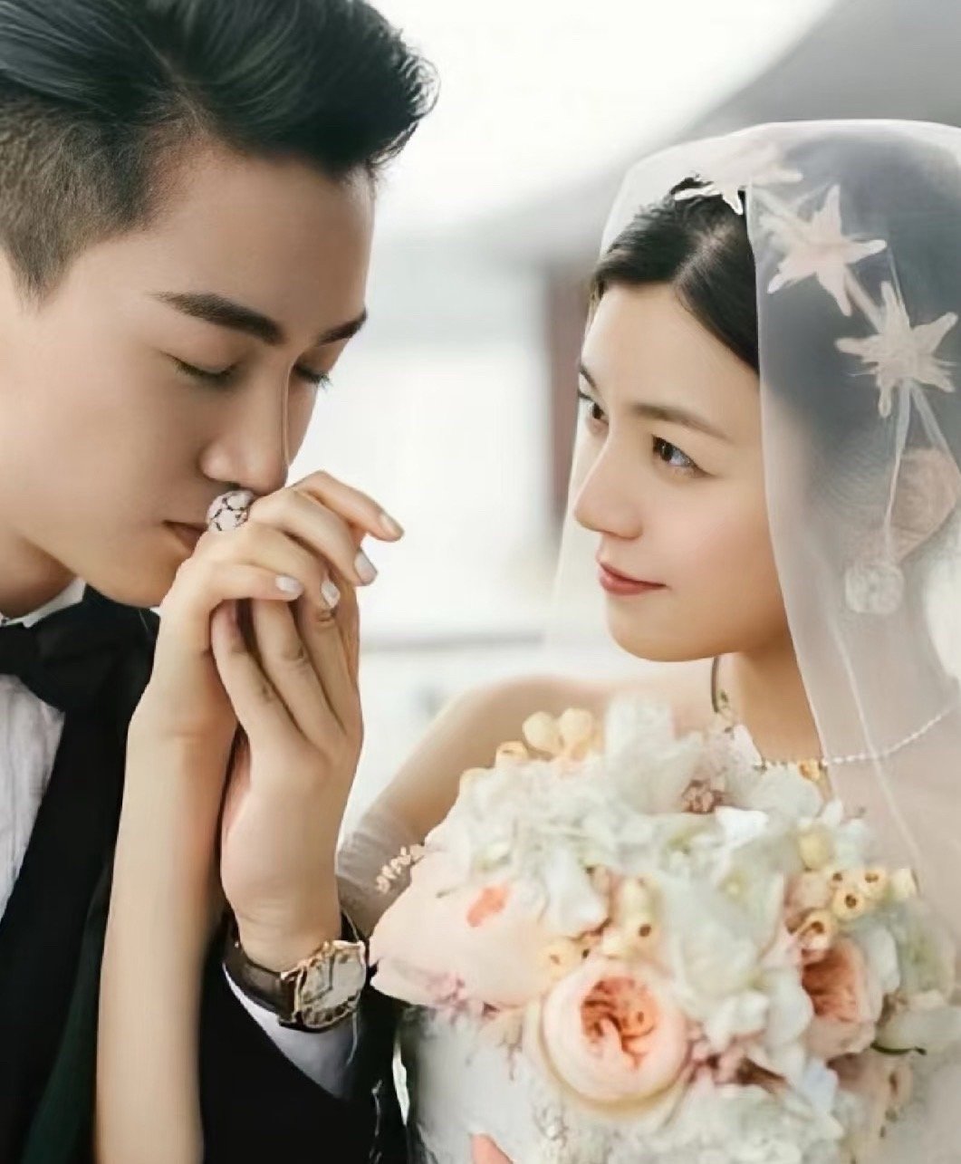 陈晓陈妍希 顶峰相见到底是谁在买rs啊！真的是看热闹不嫌事大～ 