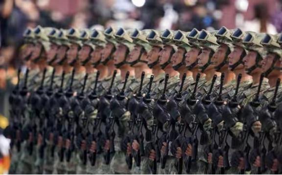 “中国究竟愿意以多大代价解决台湾问题？”台媒发文写道，“九三阅兵”军事实力展现有