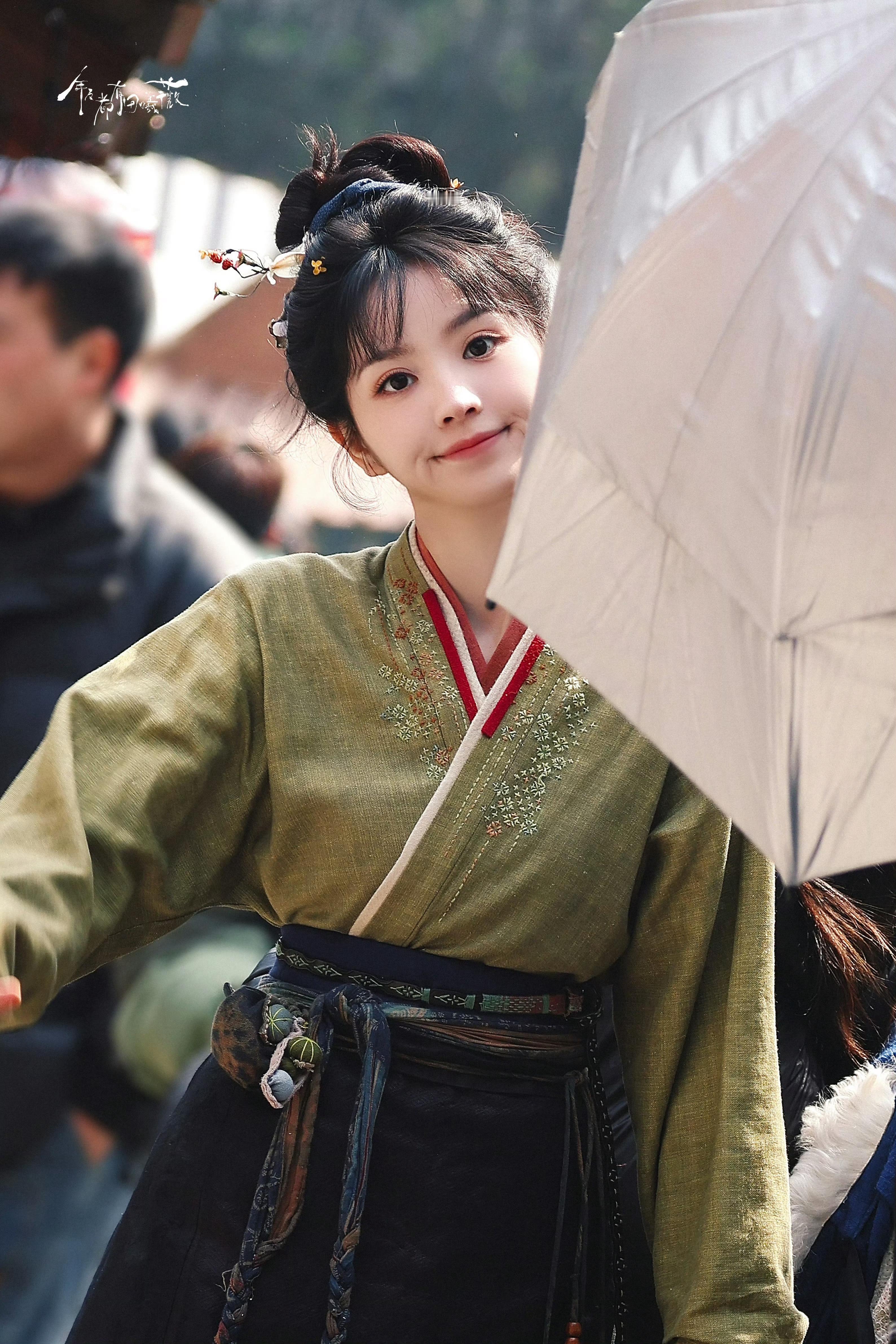 有这样一只萌萌的杀猪妹 动动小手 来杀猪妹逐玉永一 我们一起让这个杀猪妹赢下这一