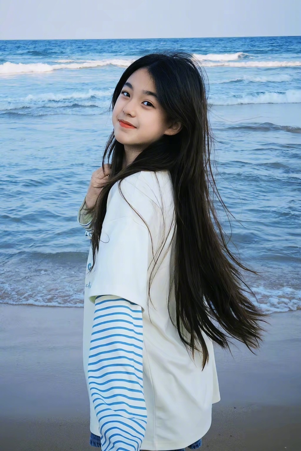 小泡芙颜值小泡芙现在长这样👇没长残吧？笑起来还是台式甜妹的感jio🍬 