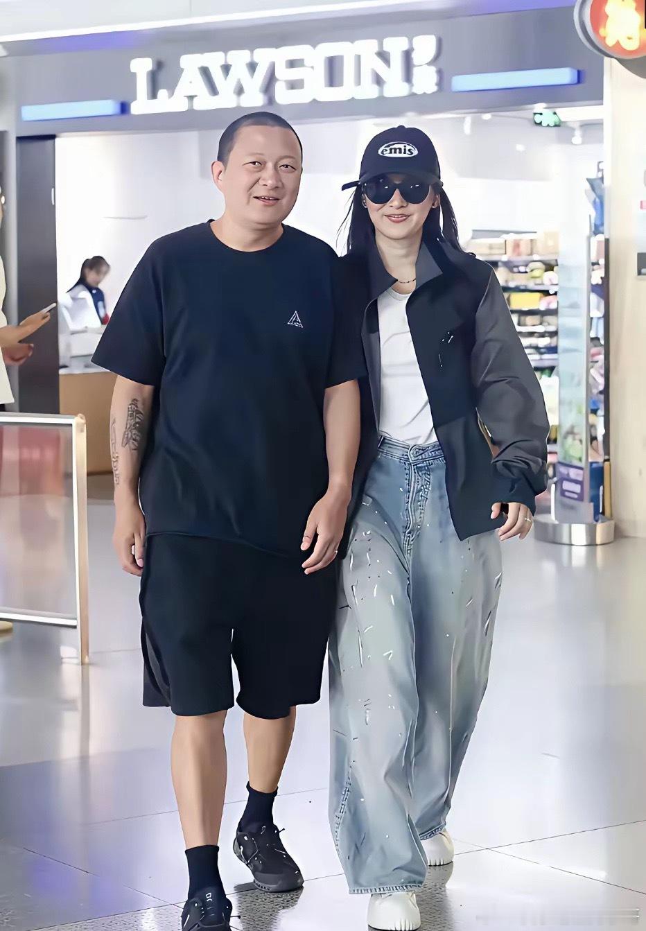 差点没认出来，真没想到梅婷会找个这样的老公！ 