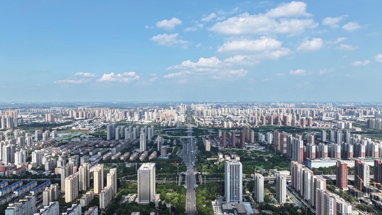 五年蝶变启新程 感恩耕耘暖民心
 
回望过去五年，石家庄这座省会城市迎来脱胎换骨