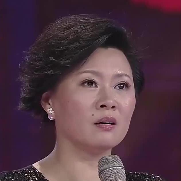 演员，毕畅说，拍乡村爱情，谢广坤特能说，能接话的只有赵海燕，直接怼，能怼得广坤翻