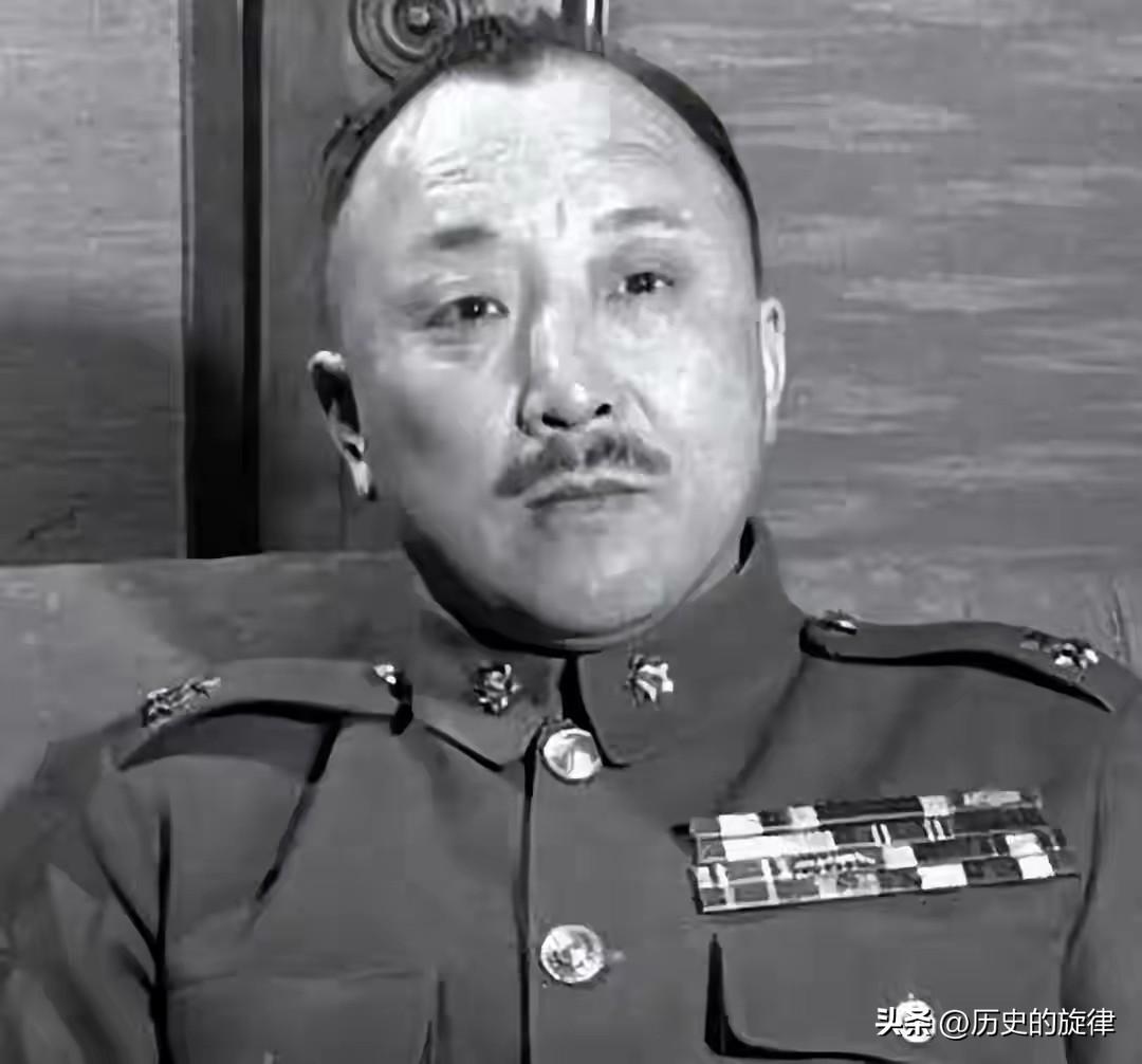 1955年北京这场特殊家宴，八位元帅作陪，卫立煌低头沉默，陈毅一语解开多年心结