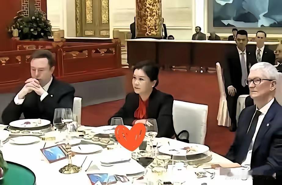 山村飞出的金凤凰

昨日，特朗普访华的新闻充满了网络，随行访问的美国十多位顶级企