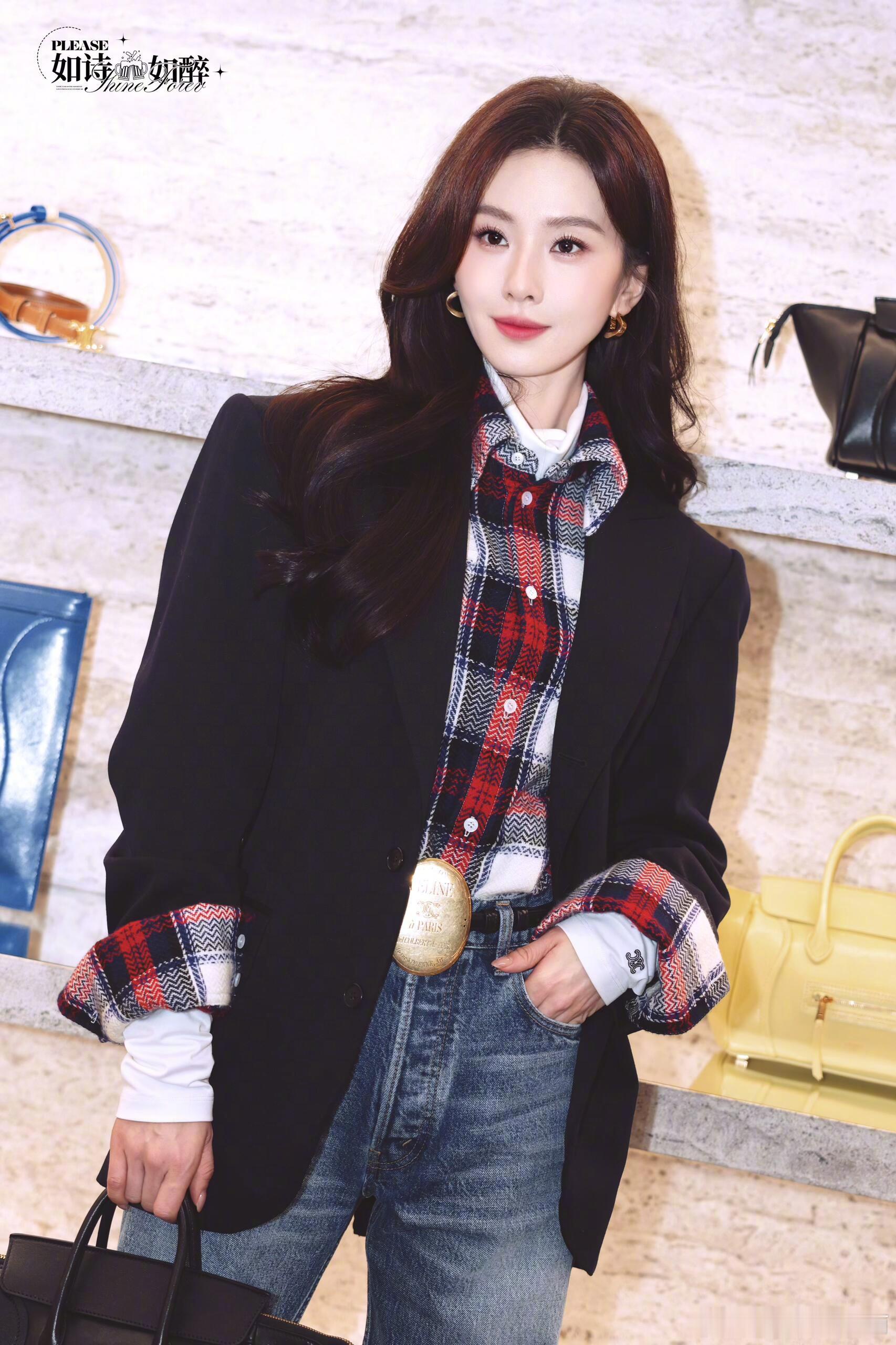 刘诗诗这身完全就是韩剧女主角！ 