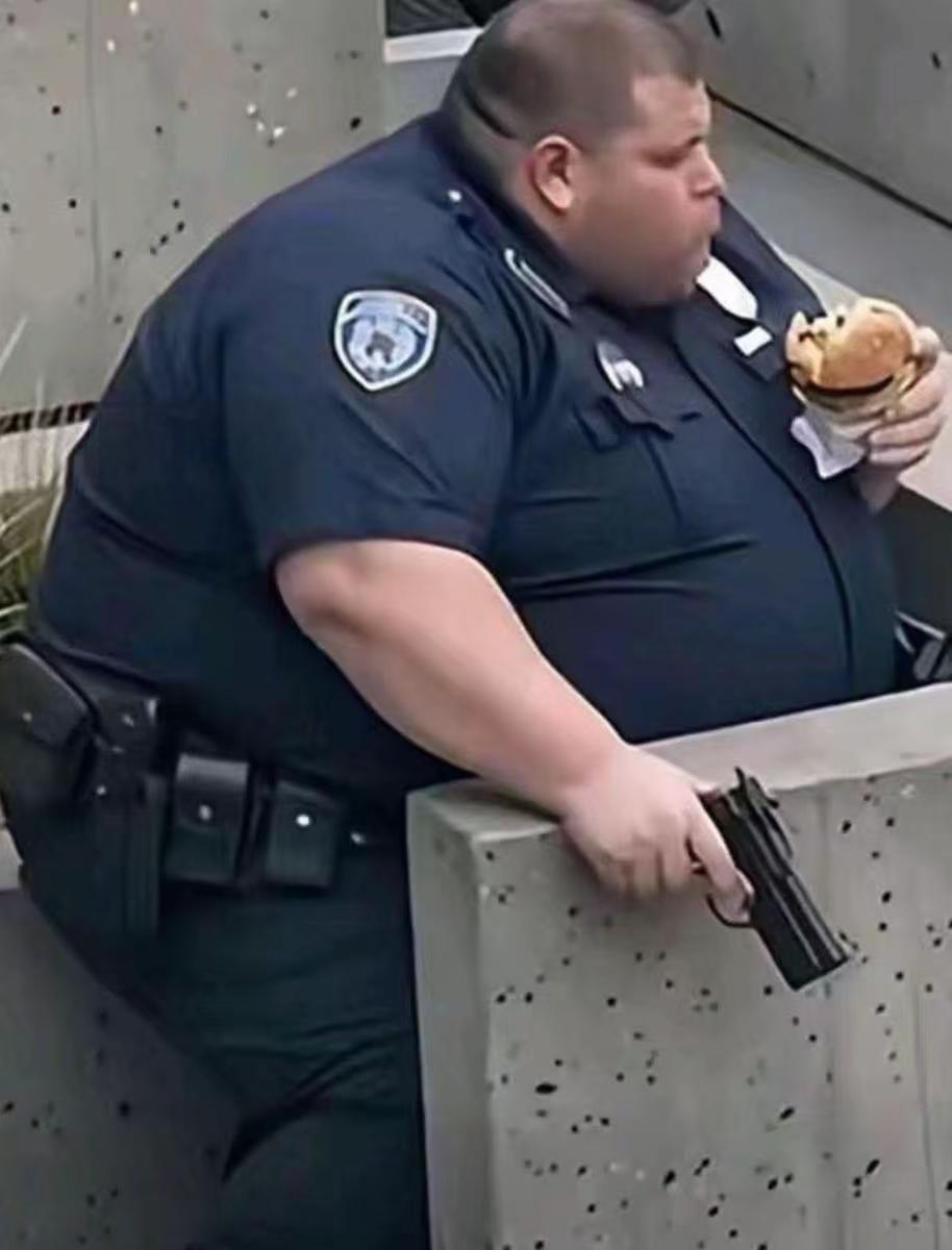 漂亮國真的是 …既有制度又夠自由不管你在干甚麼 …到飯點就先要食飽Make Am