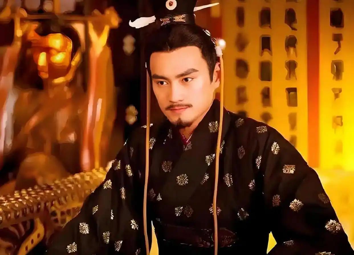 刘秀为什么不定都长安？不是不想，是不能。

公元25年，刘秀称帝，光复汉室。 所