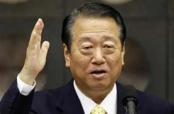 小泽一郎痛批高市早苗！2025年12月22日，小泽一郎批评高市“火上浇油”后，与