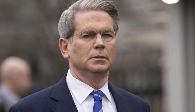 石油危机爆发！普京彻底醒悟，美财长通告全球：美国阻止不了中国。

-
阅读前请点