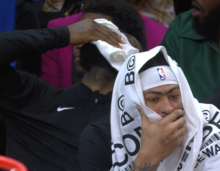 开季那一个月，应该没人会想到湖人是这样的走势  安东尼戴维斯[超话]  