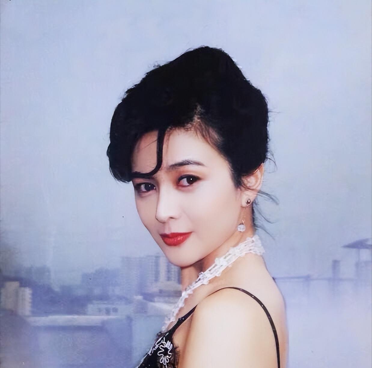 “我这辈子什么男人都试过，有女朋友的男人我试过，有家室的男人我试过，单身的男人我