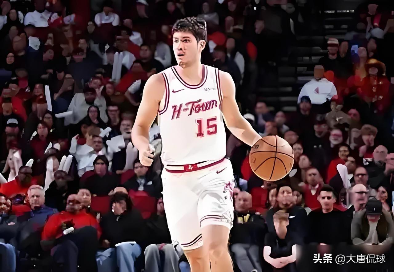 所有资源全部倾向小谢，开启自研库里新流程！
谢泼德刚开始确实没自信打得像小学生，